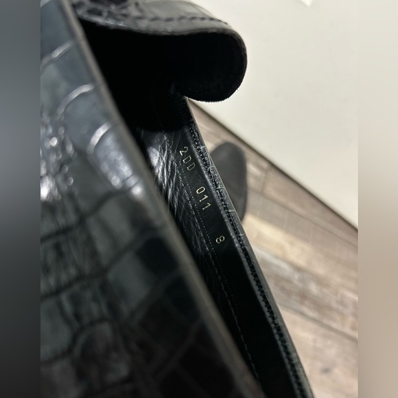 Prada black patent leather embossed croc loafer slip on shoe - Picture 6 of 11